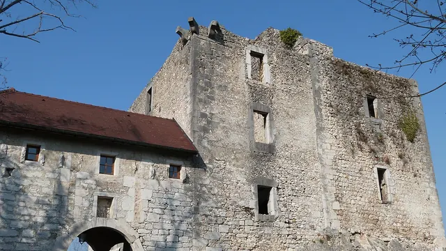 Photo de Cressin-Rochefort