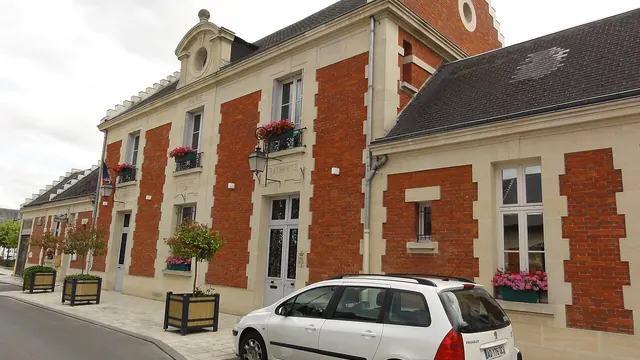 Photo de Villeneuve-Saint-Germain