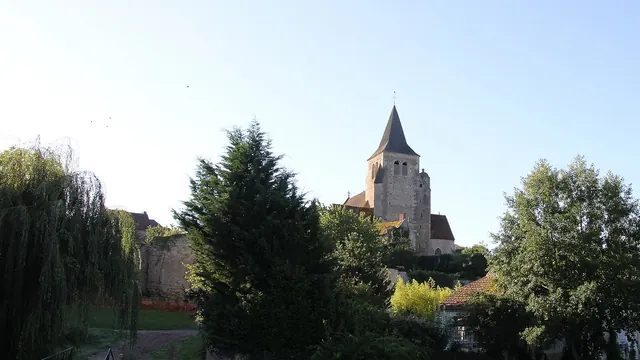 Photo de Ainay-le-Château