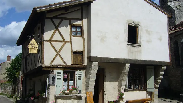 Photo de Charroux