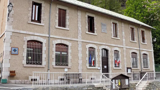 Photo de Château-Ville-Vieille