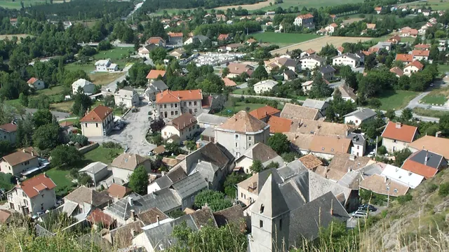 Photo de La Roche-des-Arnauds