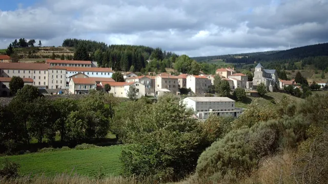 Photo de Saint-Étienne-de-Lugdarès