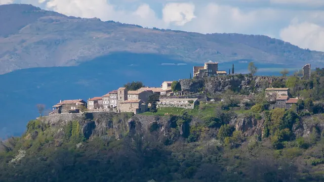 Photo de Saint-Laurent-sous-Coiron
