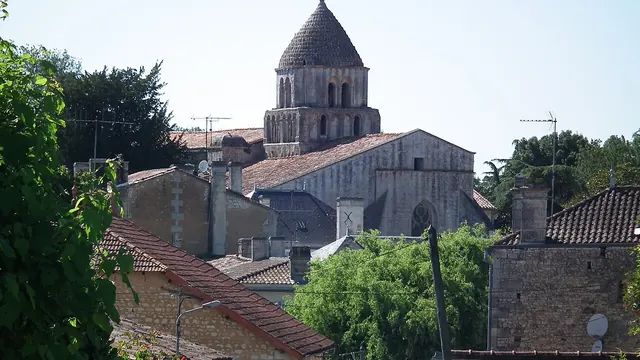 Photo de Nieul-le-Virouil