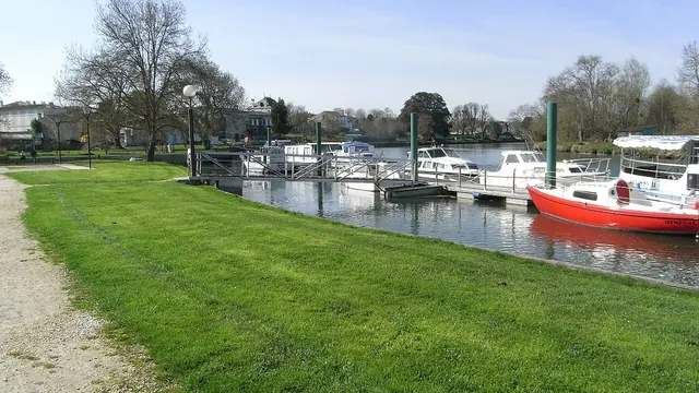 Photo de Port-d'Envaux