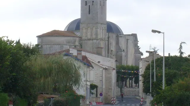 Photo de Saint-Romain-de-Benet