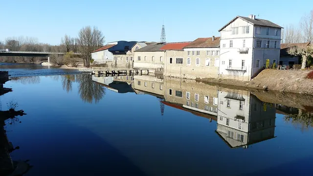 Photo de Saint-Pantaléon-de-Larche