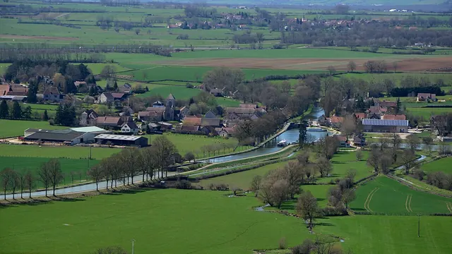 Photo de Vandenesse-en-Auxois