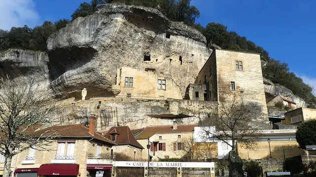 Photo de Les Eyzies-de-Tayac-Sireuil
