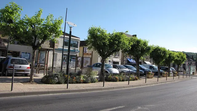 Photo de Le Lardin-Saint-Lazare