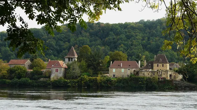 Photo de Pontours
