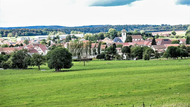 Photo de Vercel-Villedieu-le-Camp