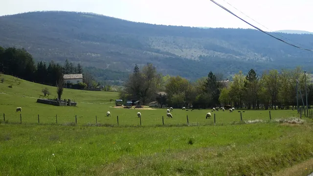 Photo de Bézaudun-sur-Bîne