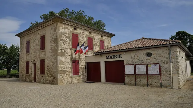 Photo de Granges-les-Beaumont