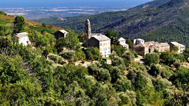 Photo de Ampriani