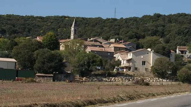 Photo de Saint-Julien-les-Rosiers