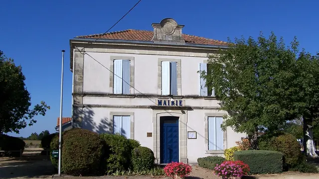 Photo de Cours-les-Bains