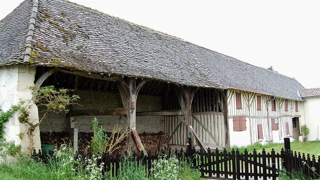 Photo de Les Églisottes-et-Chalaures