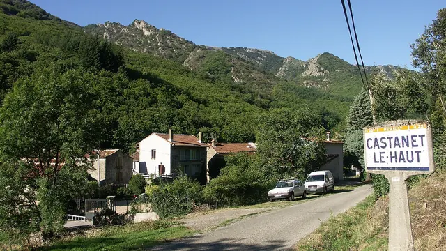 Photo de Castanet-le-Haut