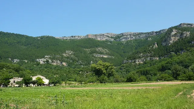 Photo de Saint-Étienne-de-Gourgas