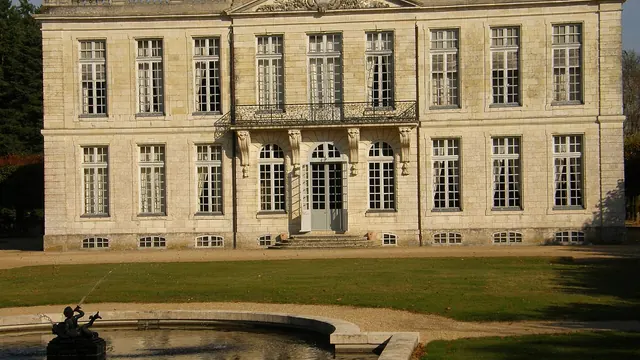 Photo de Bouges-le-Château