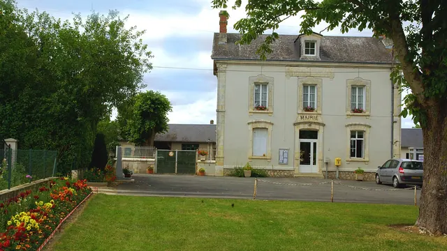 Photo de La Chapelle-Saint-Laurian