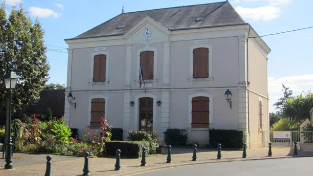 Photo de Dun-le-Poëlier