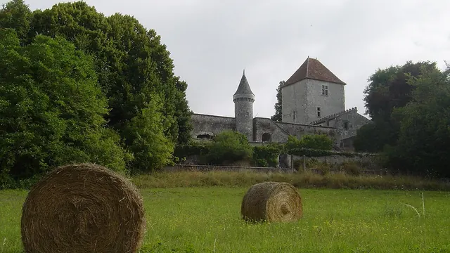 Photo de Saint-Cyran-du-Jambot