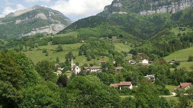 Photo de Pommiers-la-Placette