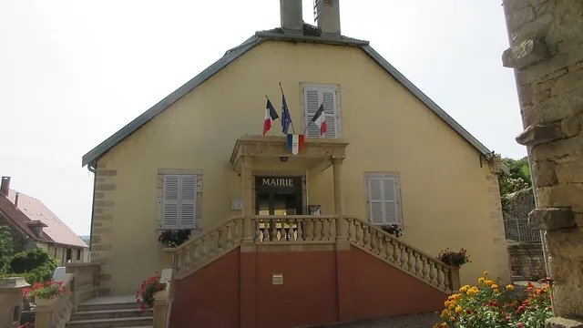 Photo de Courbouzon