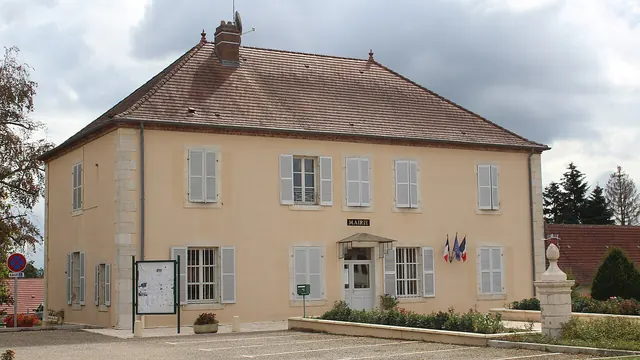 Photo de Les Essards-Taignevaux