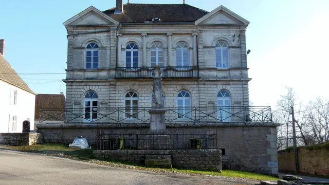 Photo de Montmirey-le-Château