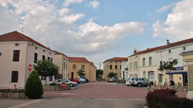 Photo de Saint-Martin-d'Estréaux