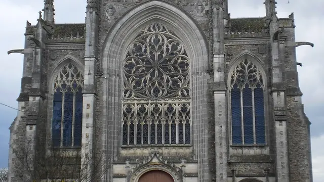 Photo de Saint-Julien-de-Vouvantes