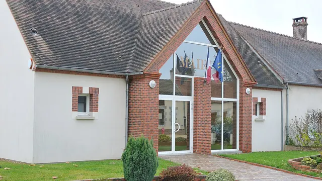 Photo de Sully-la-Chapelle