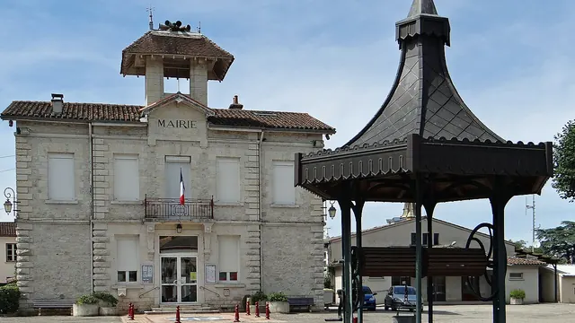 Photo de Laroque-Timbaut