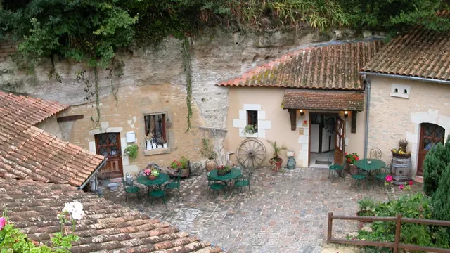 Photo de Louresse-Rochemenier