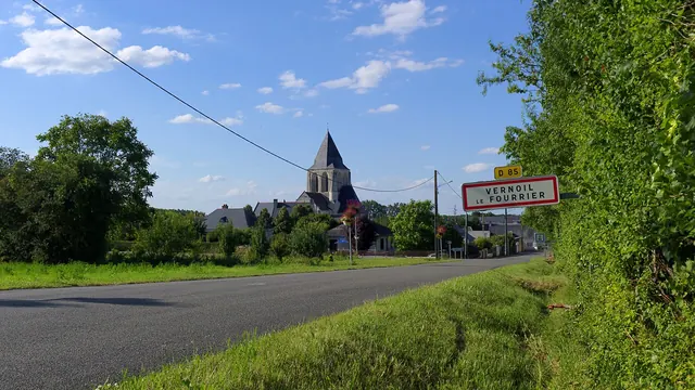 Photo de Vernoil-le-Fourrier