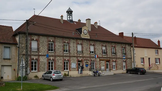 Photo de Fromentières