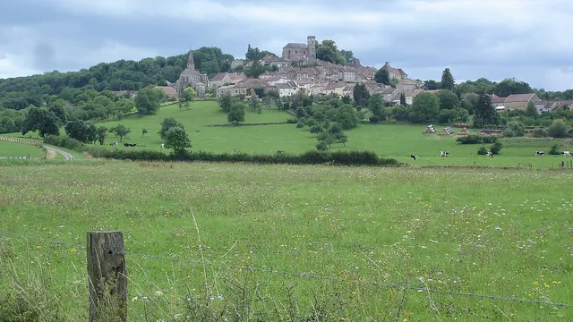 Photo de Bourmont-entre-Meuse-et-Mouzon