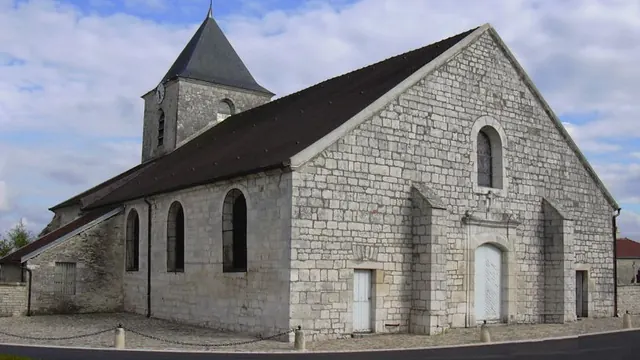 Photo de Colombey les Deux Églises