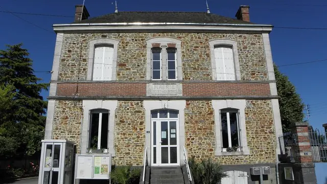 Photo de Brains-sur-les-Marches