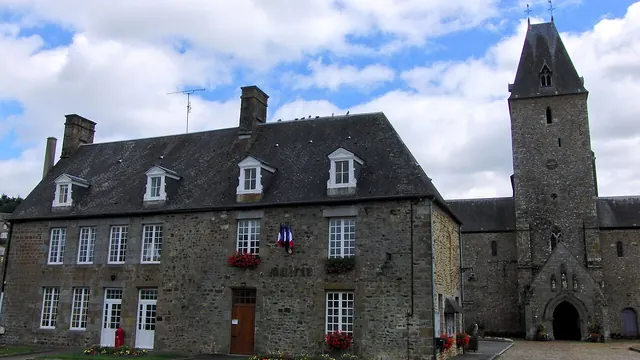 Photo de Lonlay-l'Abbaye