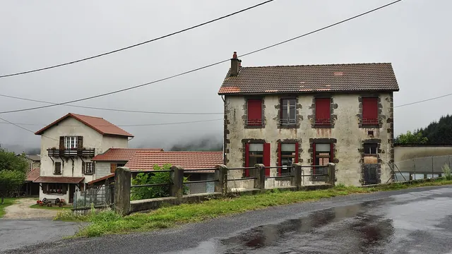 Photo de Saint-Victor-Montvianeix