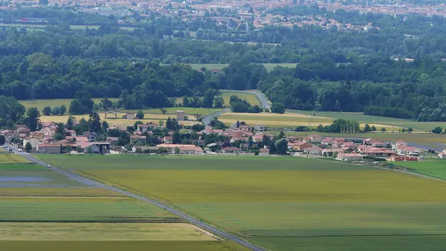 Photo de Varennes-sur-Usson