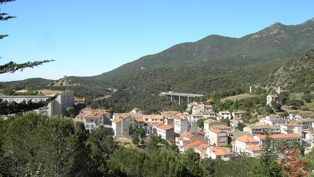 Photo de Le Perthus
