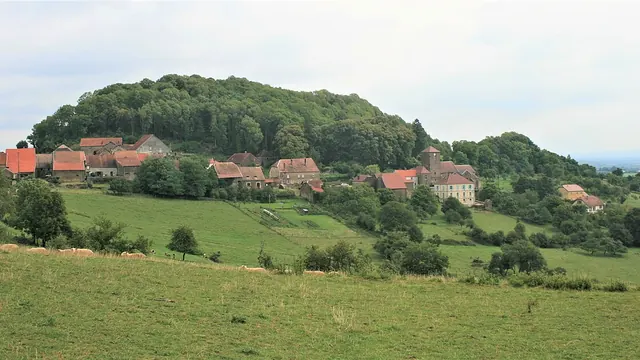 Photo de Montjustin-et-Velotte
