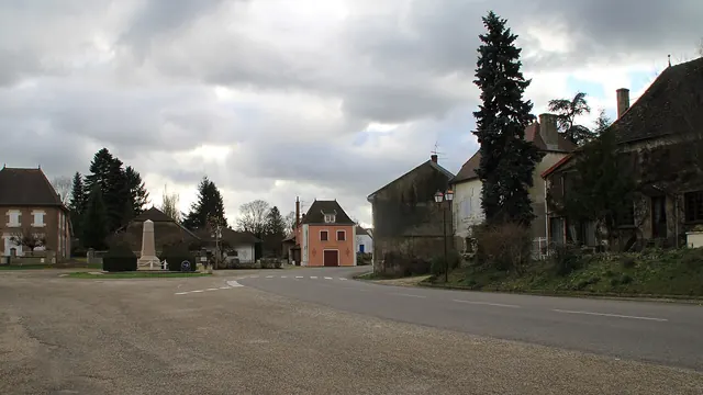 Photo de La Chapelle-Saint-Sauveur