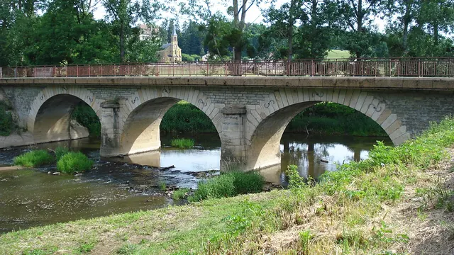 Photo de Lugny-lès-Charolles
